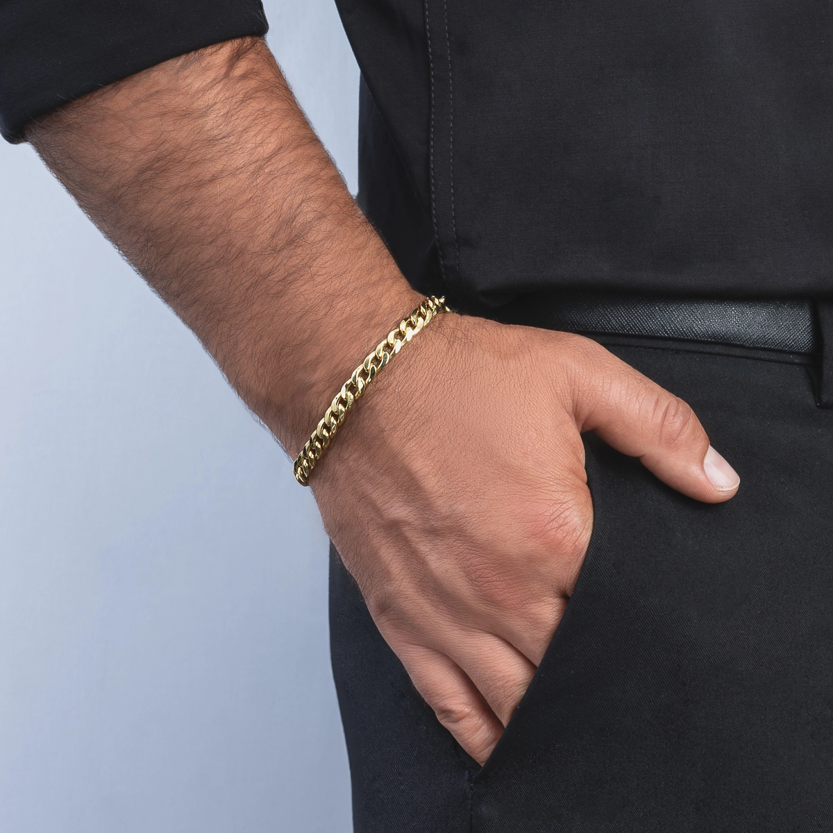 Pulsera en oro amarillo de 18 Kilates, 21 cm. de largo, 6.50 mm. de ancho