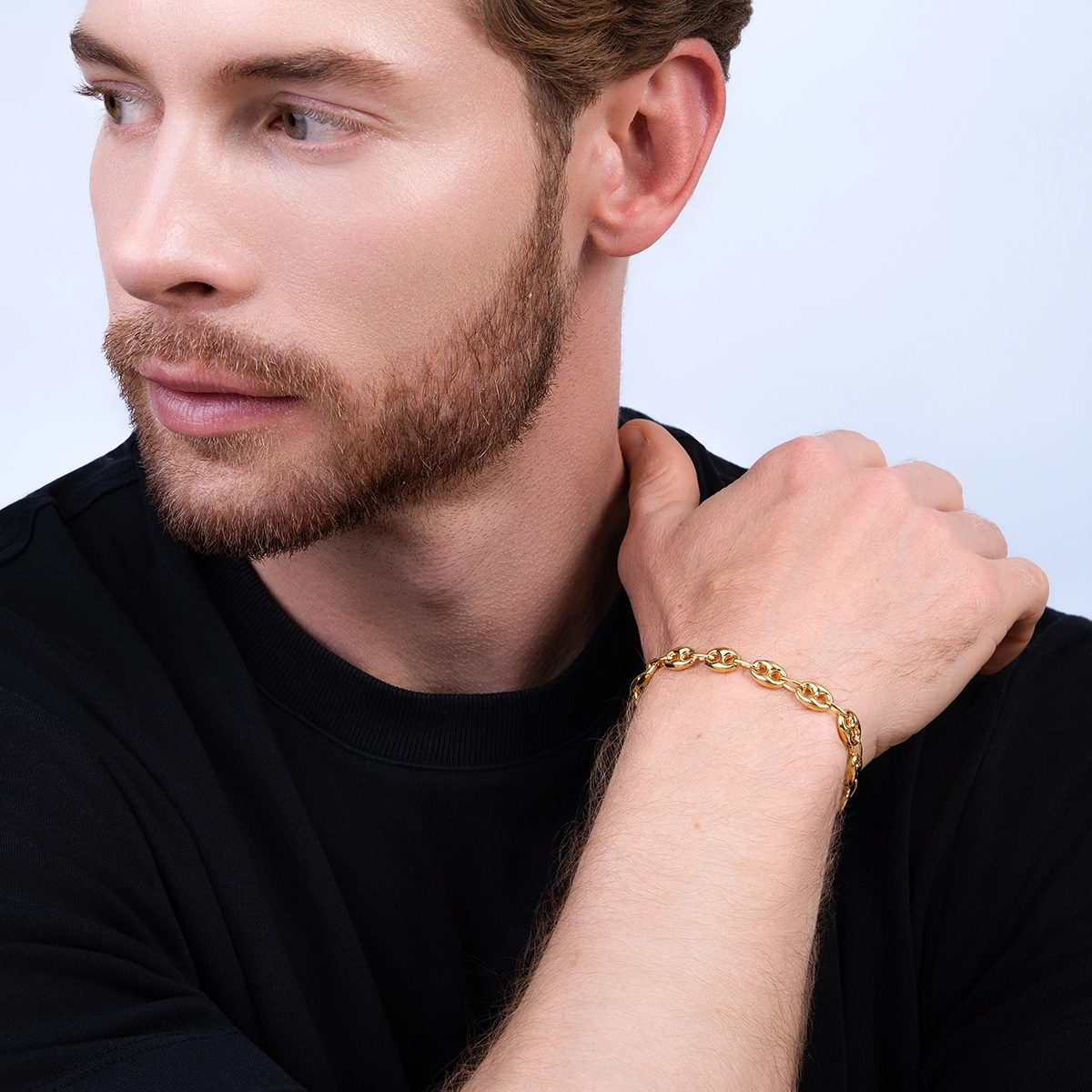 Pulsera en oro amarillo de 18 Kilates, 21 cm. de largo, 7.50 mm. de ancho