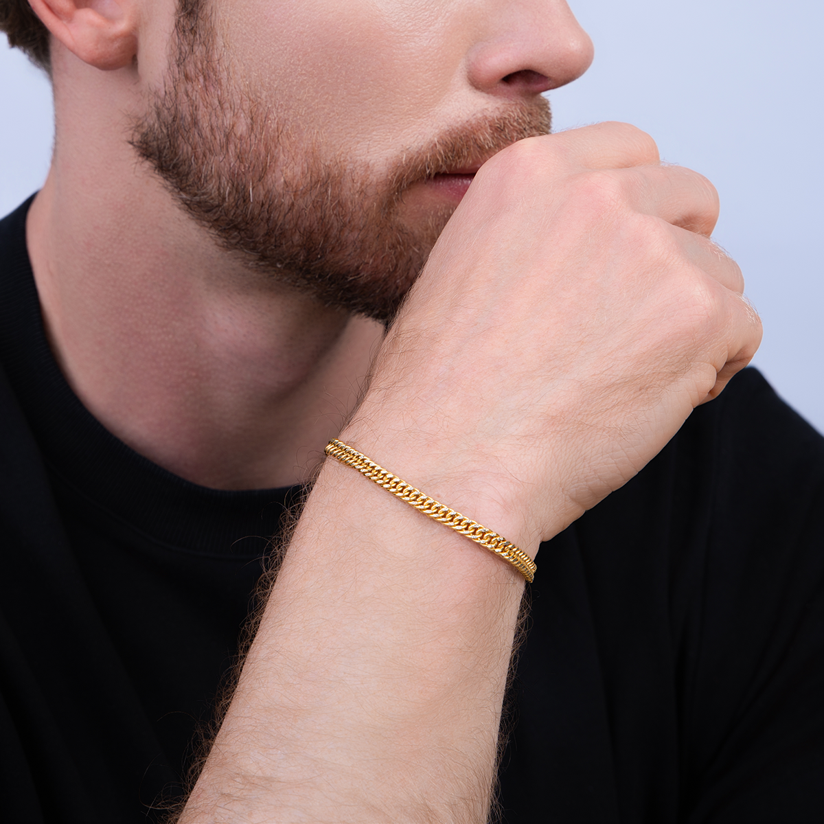 Pulsera en oro amarillo de 18 Kilates con visos, 21 cm. de largo, 4.50 mm. de ancho