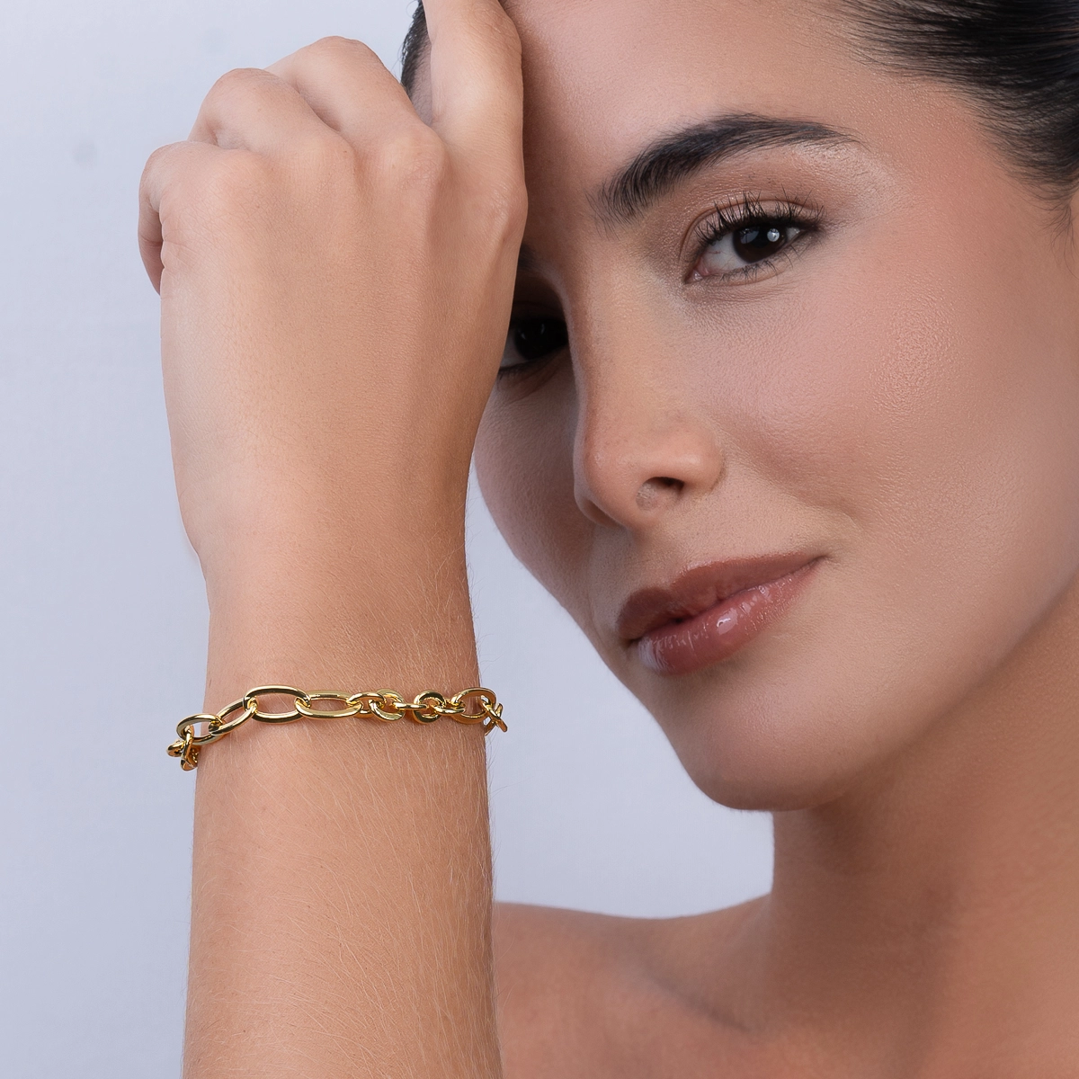 Pulsera en oro amarillo de 18 Kilates, 18 cm. de largo, 6.50 mm. de ancho