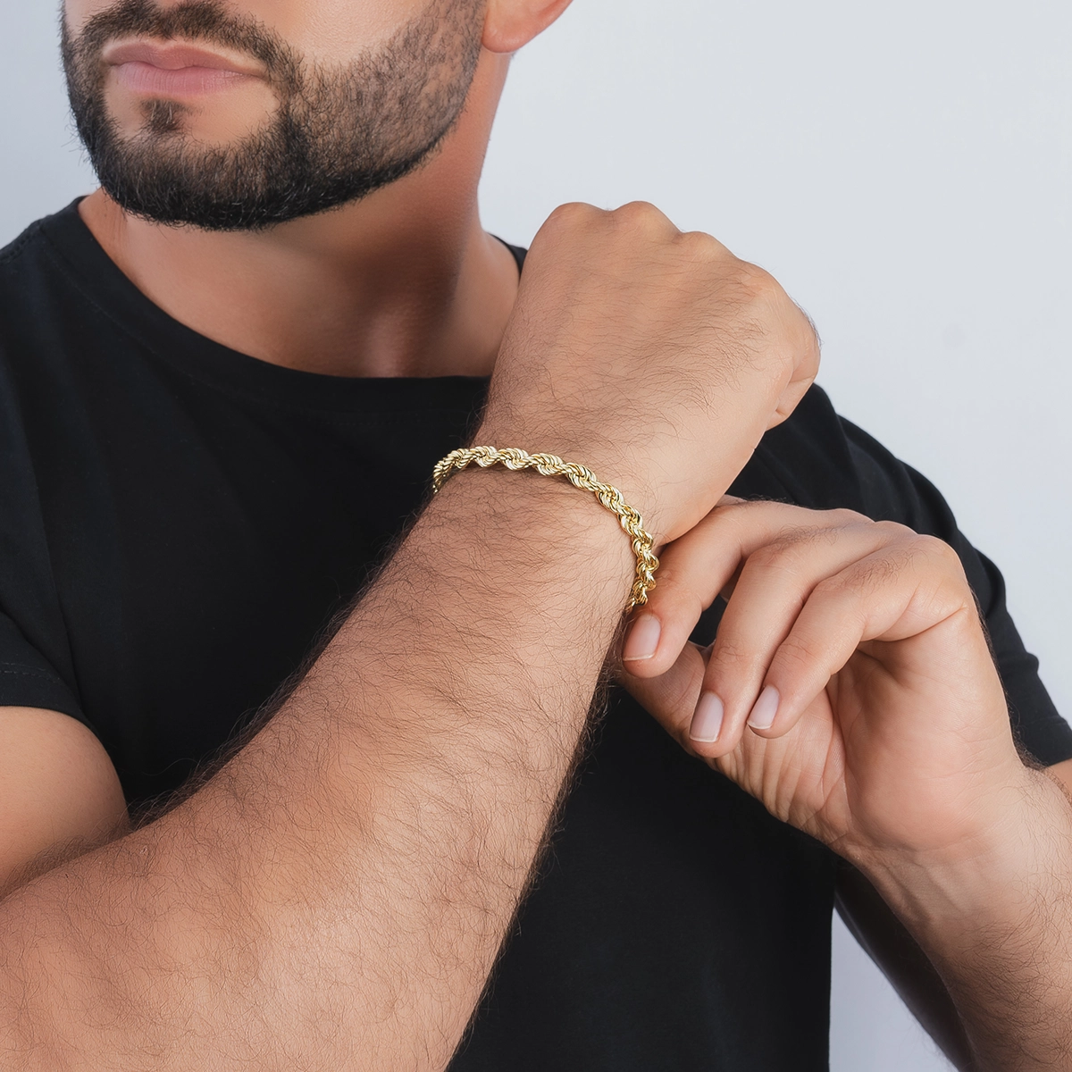 Pulsera en oro amarillo de 18 Kilates, 20 cm. de largo, 6 mm. de ancho