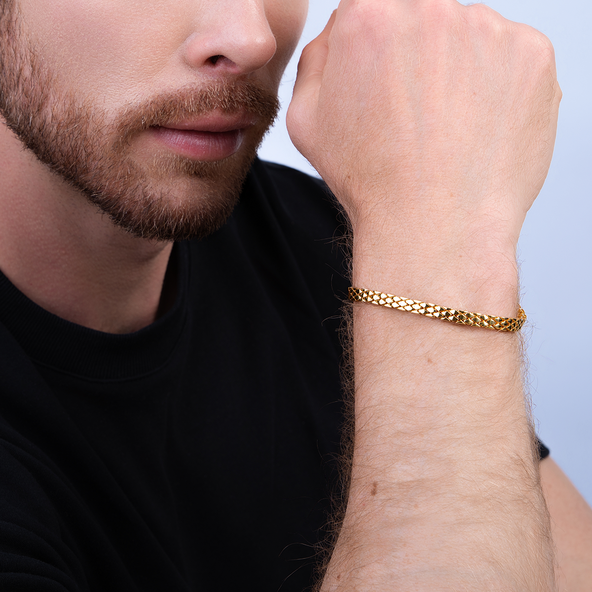 Pulsera en oro amarillo de 18 Kilates, 19 cm. de largo, 4.50 mm. de ancho