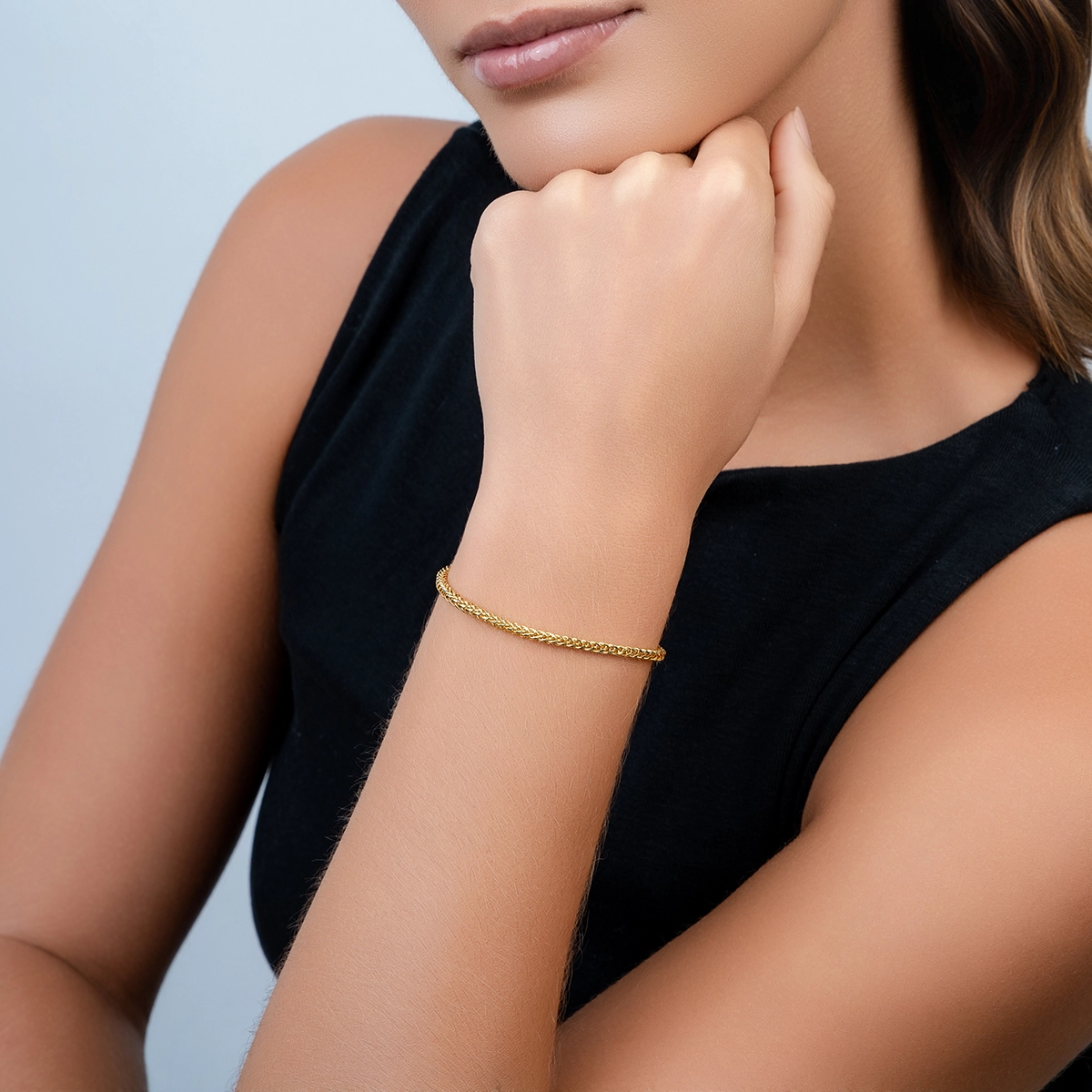 Pulsera en oro amarillo de 18 Kilates, 19 cm. de largo, 3 mm. de ancho