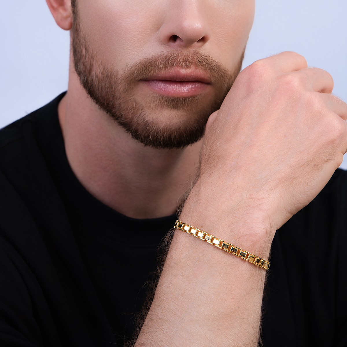 Pulsera en oro amarillo de 18 Kilates, 20 cm. de largo, 5 mm. de ancho