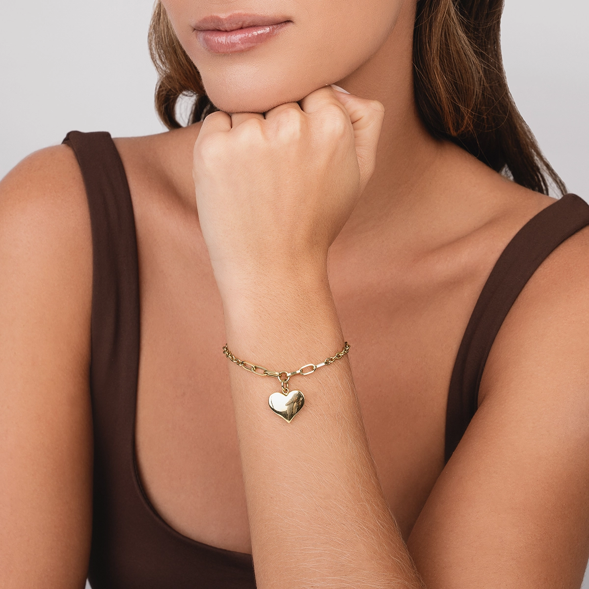 Pulsera en oro amarillo de 18 Kilates, 19 cm. de largo, 3 mm. de ancho