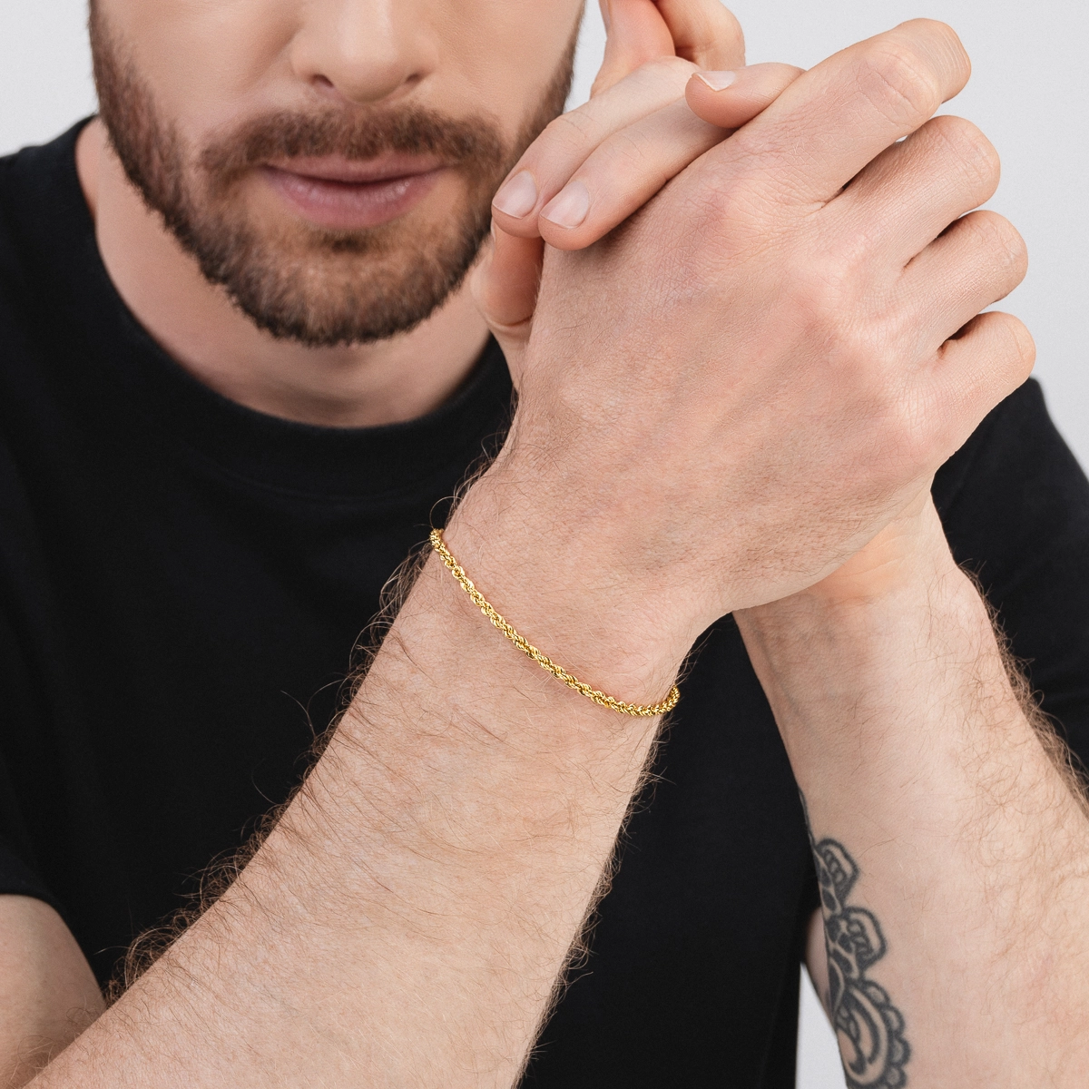 Pulsera en oro amarillo de 18 Kilates, 21 cm. de largo, 2.50 mm. de ancho