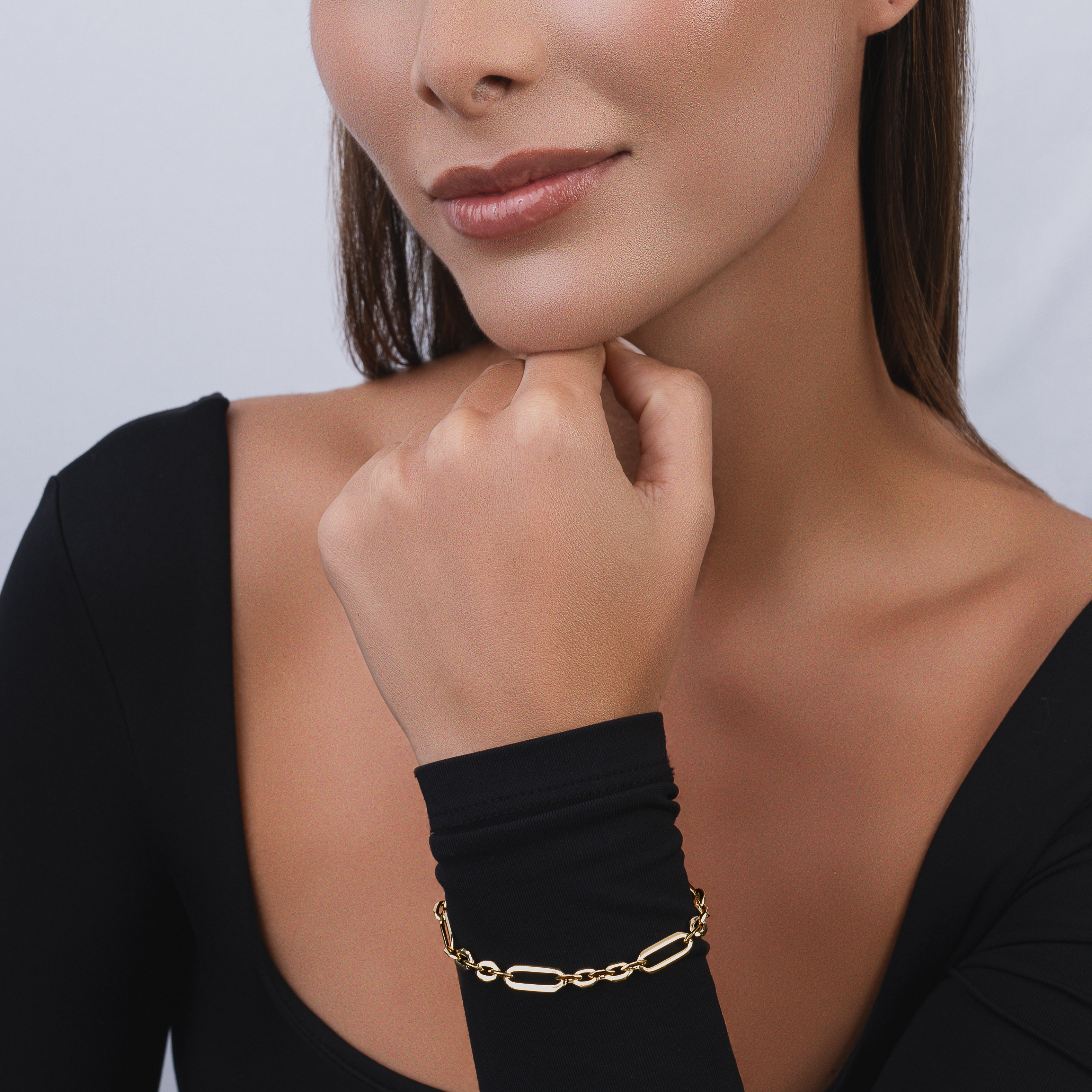 Pulsera en oro amarillo de 18 Kilates, 19 cm. de largo, 4.50 mm. de ancho