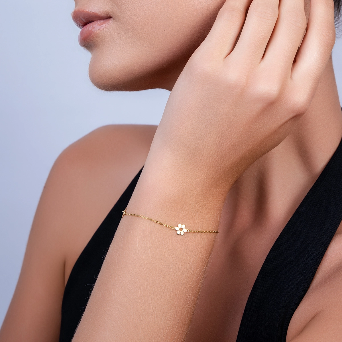 Pulsera en oro amarillo de 18 Kilates, 19 cm. de largo, 1 mm. de ancho