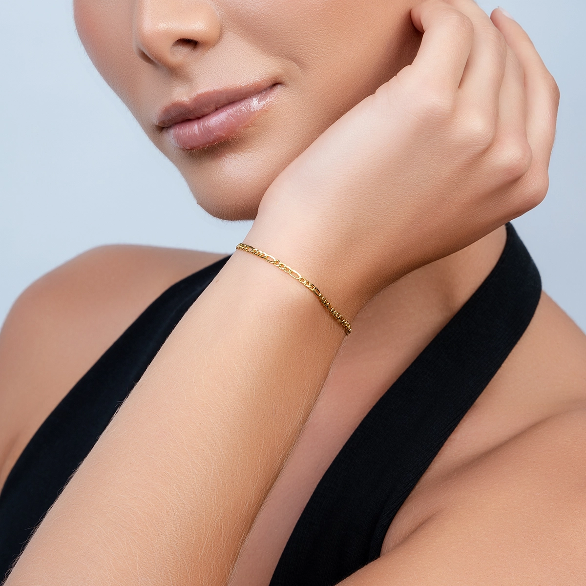 Pulsera en oro amarillo de 18 Kilates, 19 cm. de largo, 2 mm. de ancho