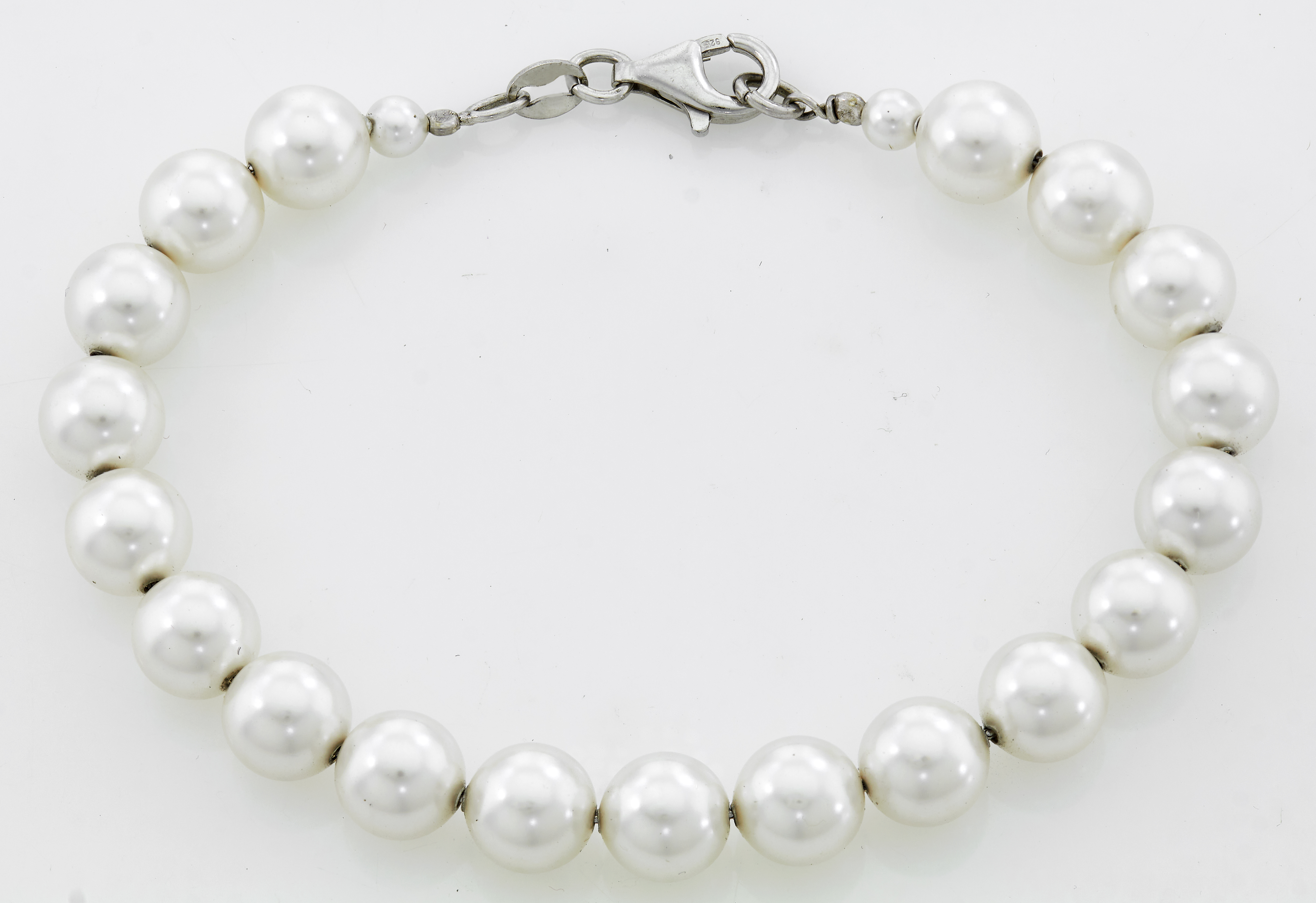 Pulsera en plata Ley 925, con perla sintéticas - Colección Sueños