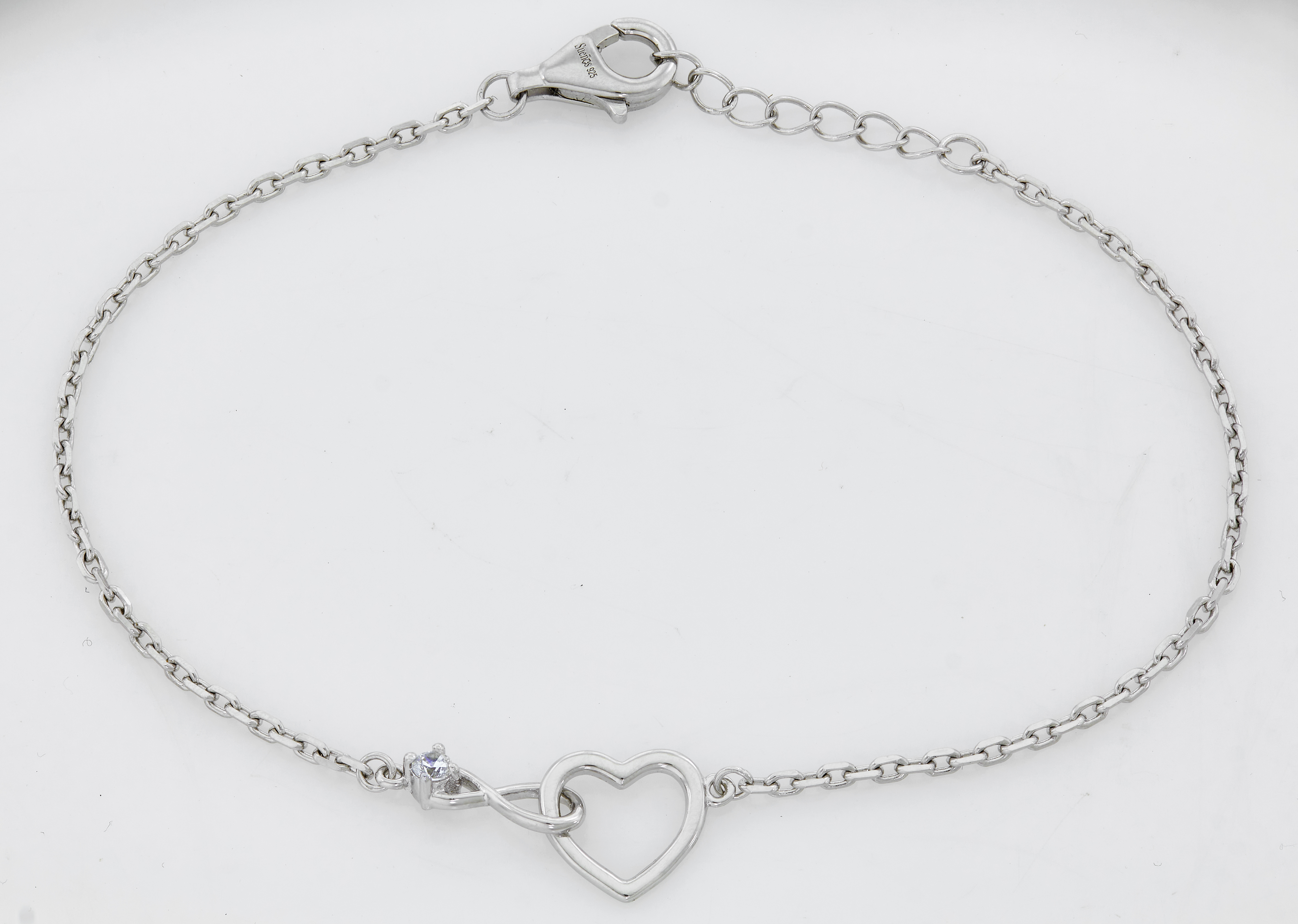 Pulsera en plata Ley 925, con cristal central, 18 cm. de largo, 1.50 mm. de ancho, de la coleccion Sueños