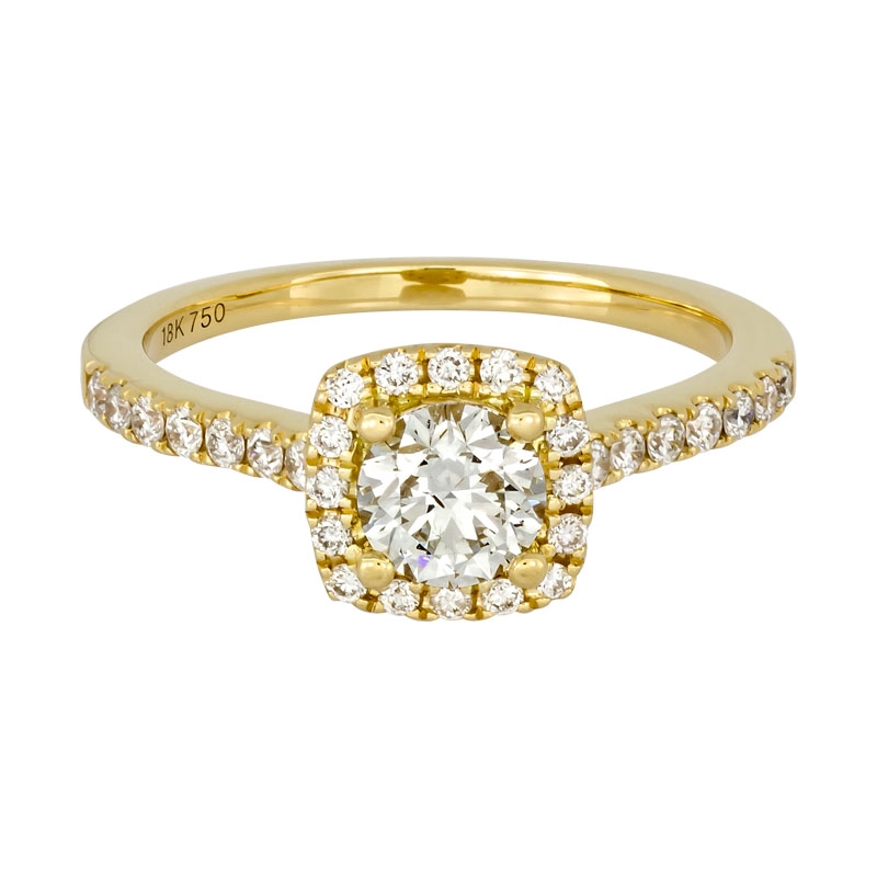 Anillo de compromiso halo cuadrado, con diamante central redondo GIA de 0.50ct y decoración en diamantes, oro tono amarillo 18k