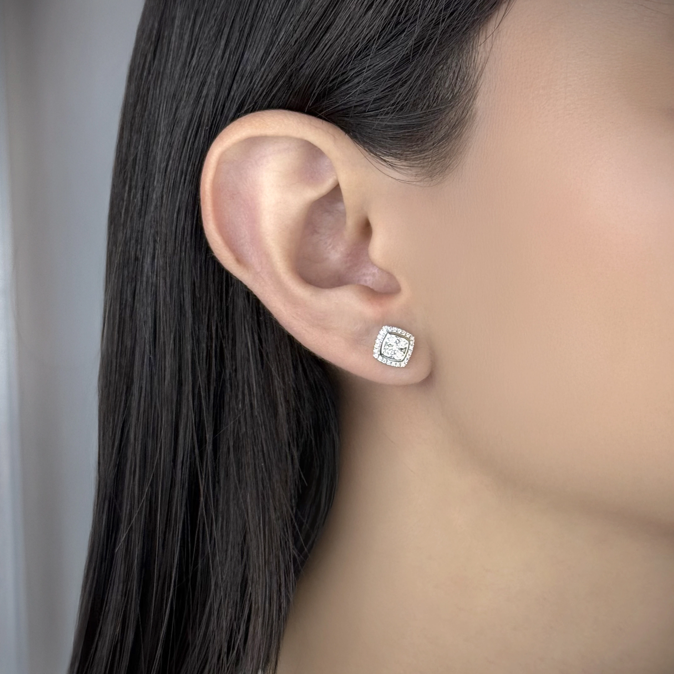 Topos en oro blanco de 18 Kilates, Figuras geométricas, con diamantes de 0.50 Ct, 7.50 mm. de ancho