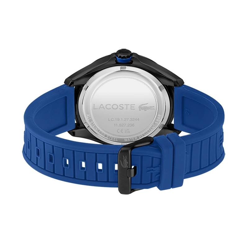 Reloj Lacoste analogo, para Hombre, tablero redondo color negro, estilo index, pulso silicona color azul, calendario
