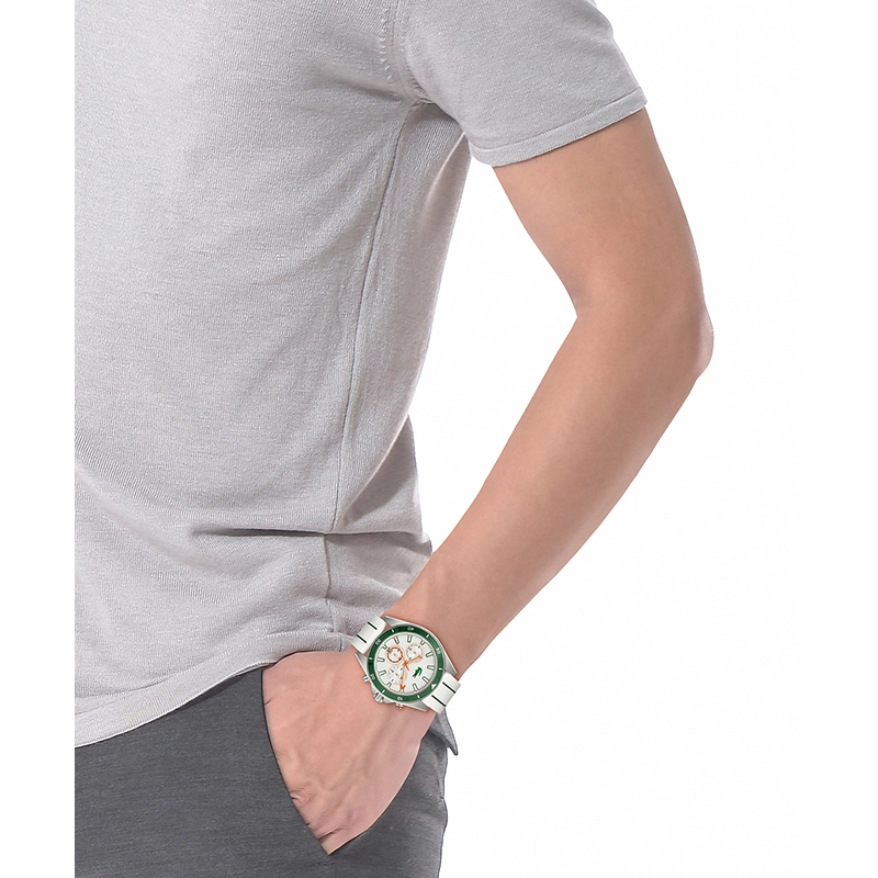 Reloj Lacoste analogo, para Hombre, tablero redondo color blanco, estilo index, pulso silicona colores blanco y verde, calendario, cronografo