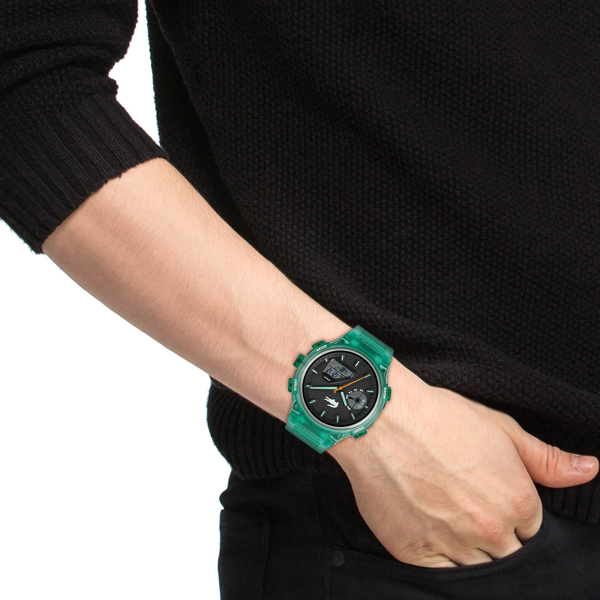 Reloj Lacoste analogo y digital, para Hombre, tablero redondo color negro, estilo index, pulso silicona color verde, calendario