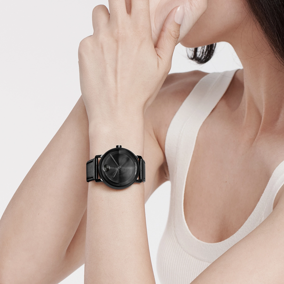 Reloj Movado análogo, para Hombre, tablero redondo color negro, estilo sin números, pulso cuero color negro