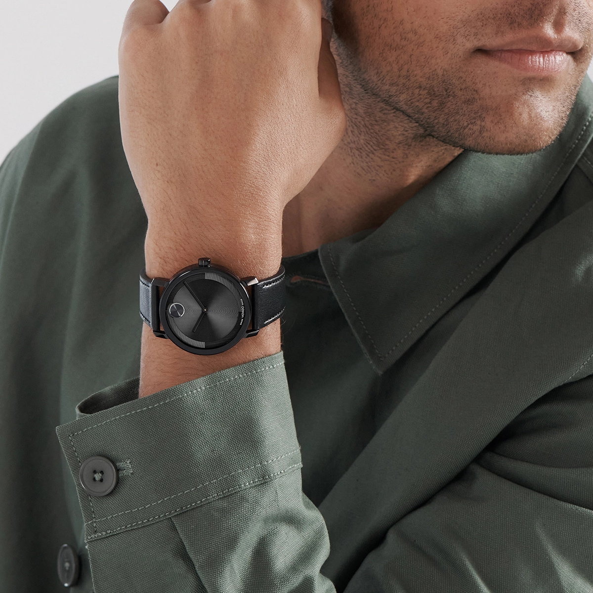 Reloj Movado análogo, para Hombre, tablero redondo color negro, estilo sin números, pulso cuero color negro