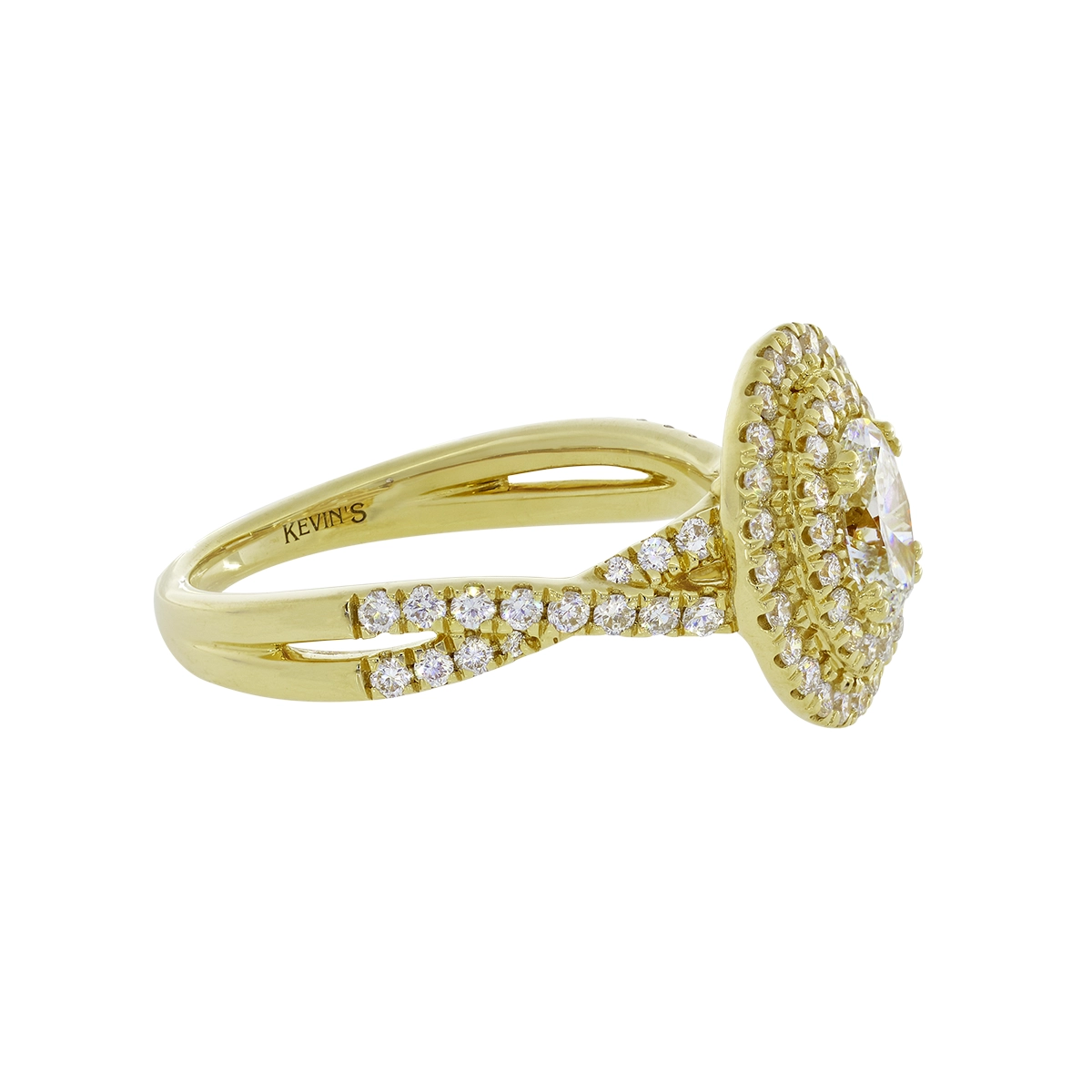 Anillo de compromiso halo doble, con diamante de laboratorio central óvalo IGI de 0.70ct y decoración en diamantes de laboratorio, oro tono amarillo 18k