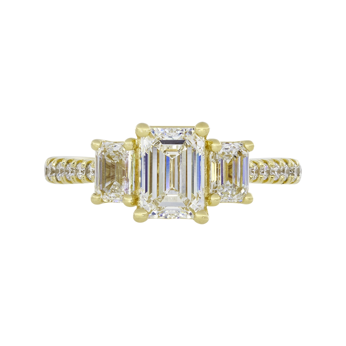 Anillo de compromiso con diamante de laboratorio central corte esmeralda IGI de 1.00ct y decoración en diamantes de laboratorio, oro tono amarillo 18k