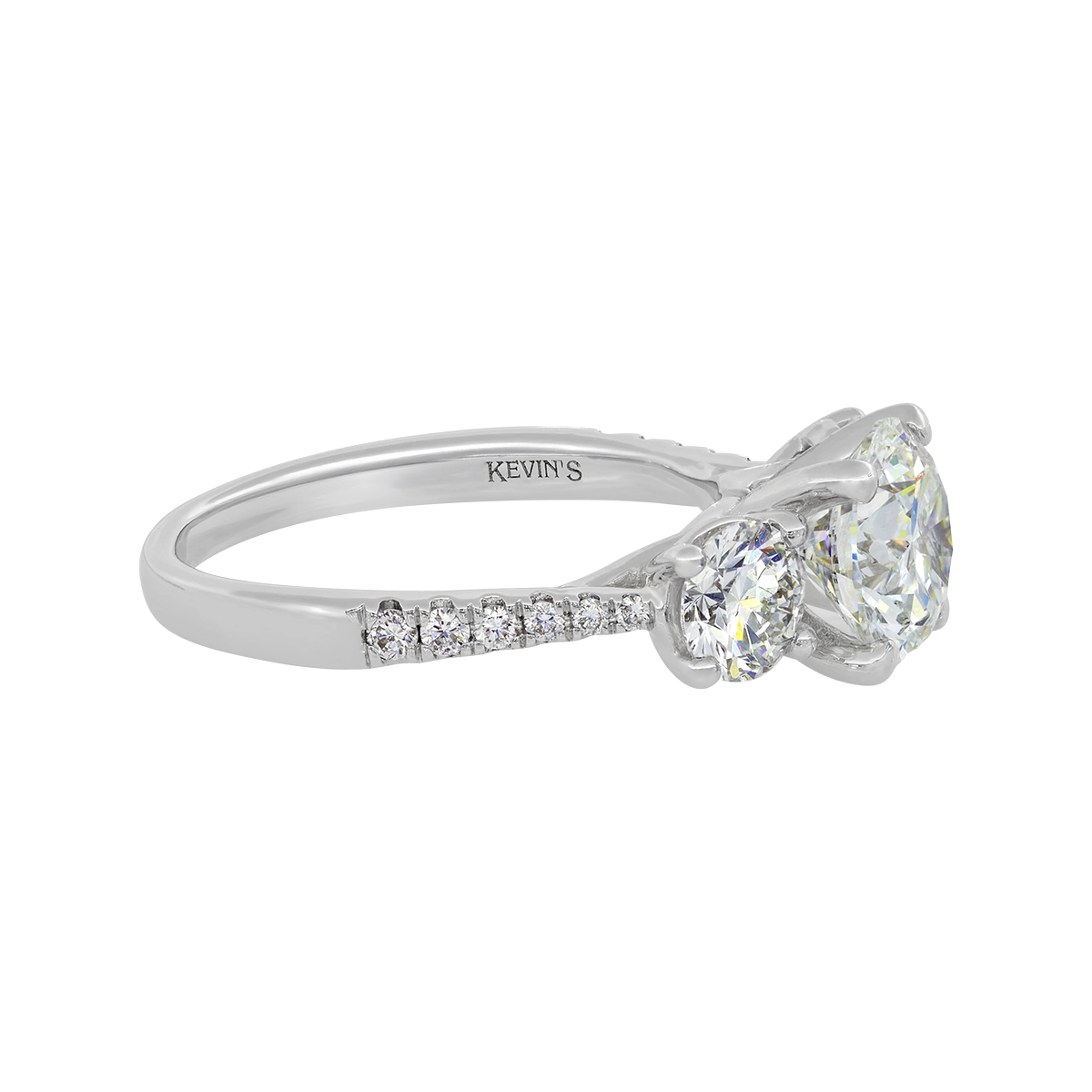 Anillo de compromiso con diamante de laboratorio central redondo IGI de 2.00ct y decoración en diamantes de laboratorio, oro tono blanco 18k, rodinado