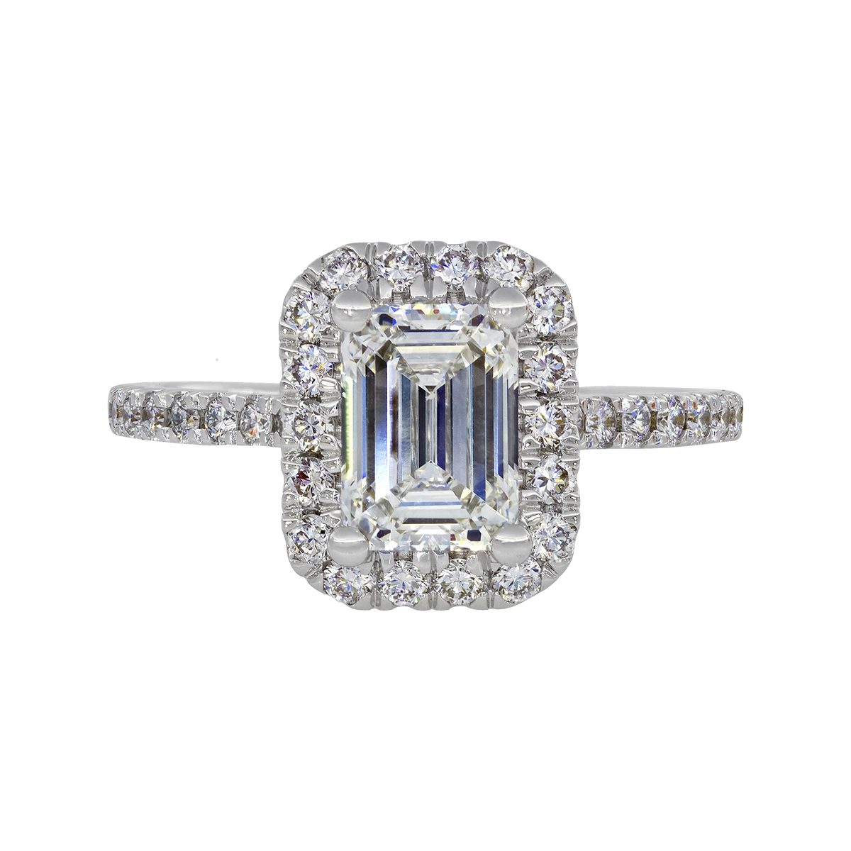 Anillo de compromiso halo rectangular, con diamante de laboratorio central corte esmeralda IGI de 1.50ct y decoración en diamantes de laboratorio, oro tono blanco 18k, rodinado
