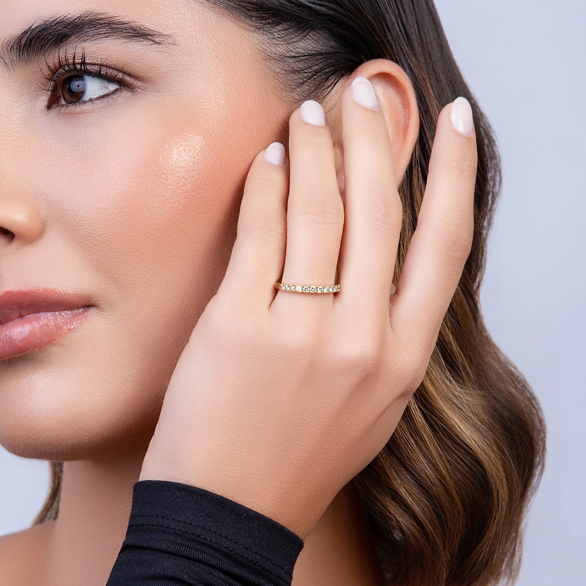 Argolla en oro amarillo de 18 Kilates, Cintillo, con diamantes de 0.34 Ct