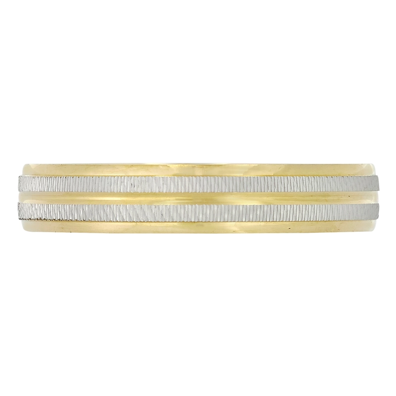 Argolla en oro amarillo de 18 Kilates con visos, 1/2 caña, 4 mm. de ancho