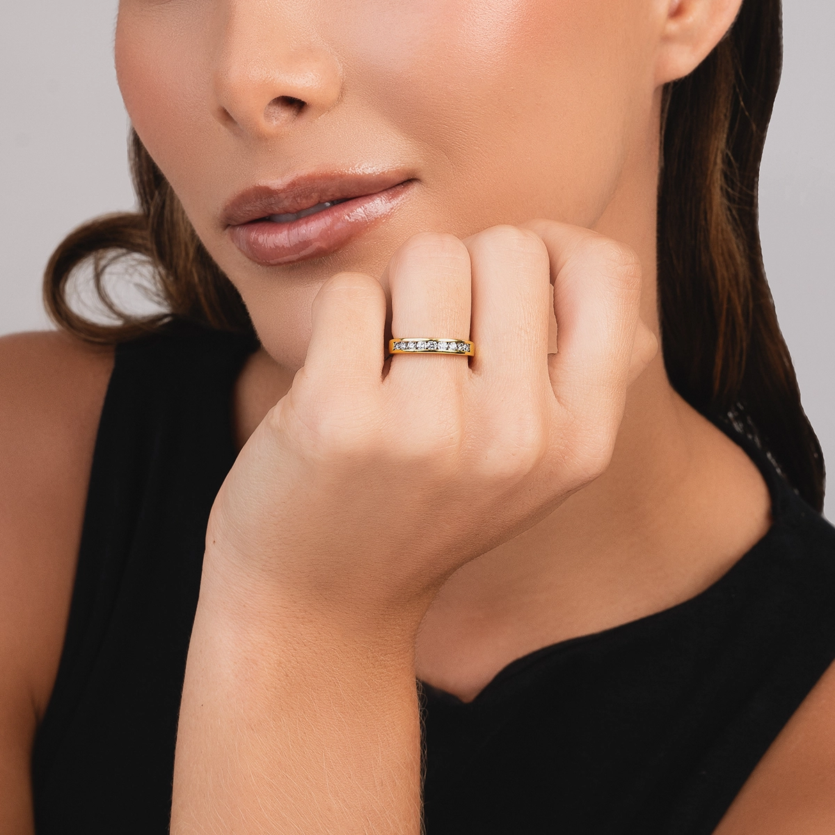 Argolla en oro amarillo de 18 Kilates, Cintillo, con diamantes de 0.40 Ct