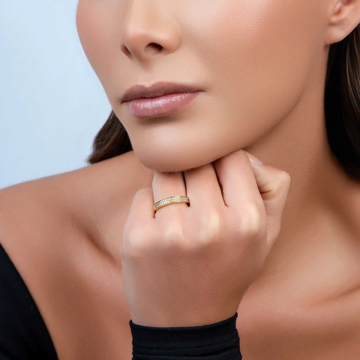 Argolla en oro amarillo de 18 Kilates, con diamantes de 0.18 Ct