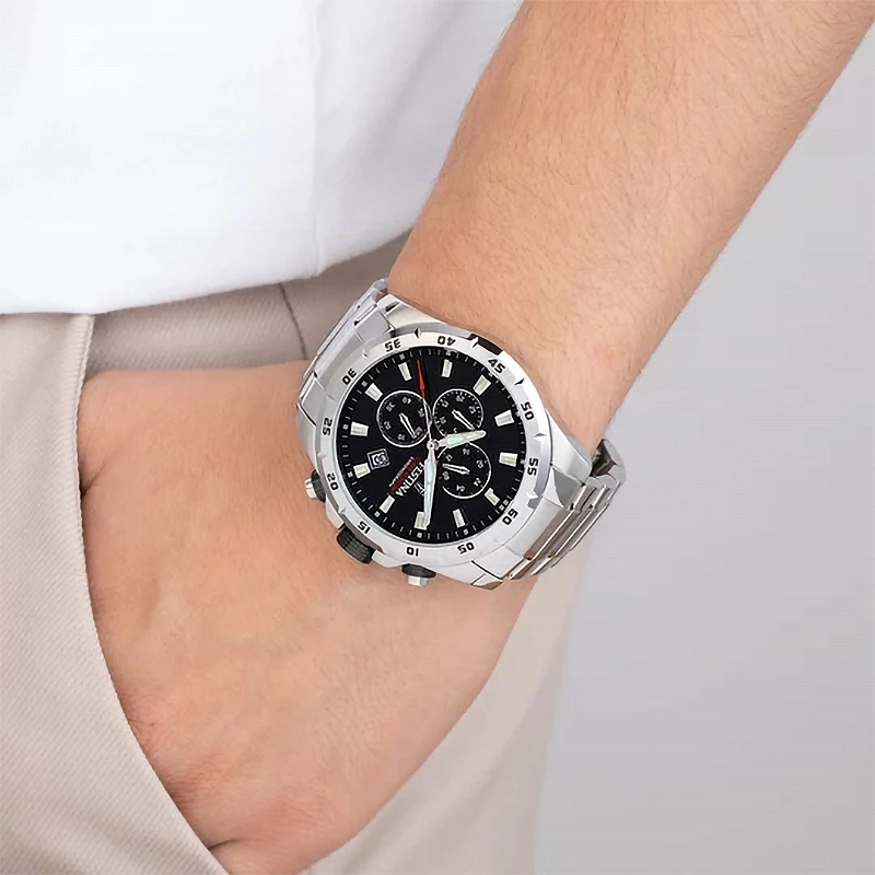Reloj Festina analogo, para Hombre, tablero redondo color negro, estilo index, pulso acero color plateado, calendario, cronografo