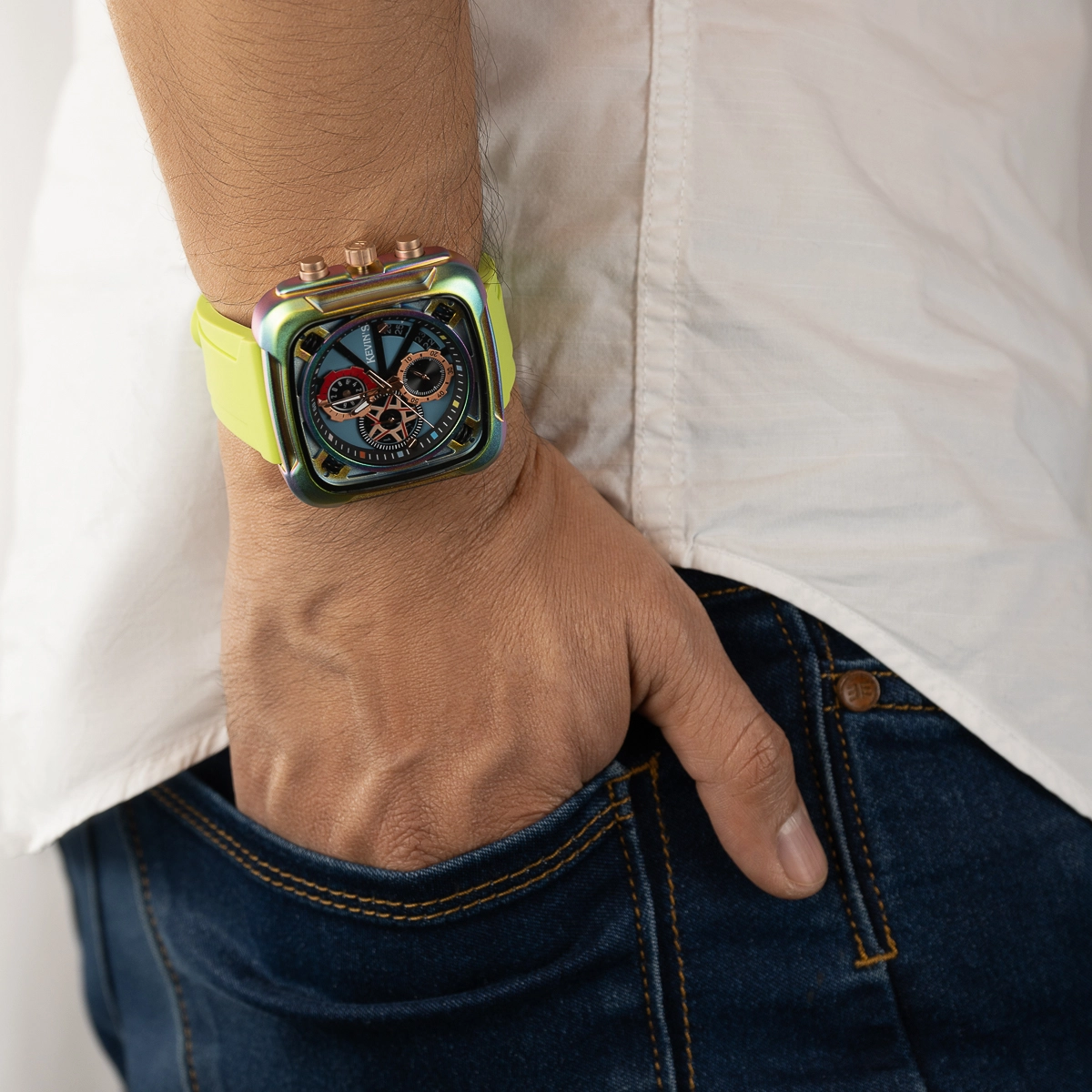 Reloj Kevins analogo, para Hombre, tablero cuadrado colores azul y rosa, estilo puntos, pulso silicona color verde, calendario, cronografo