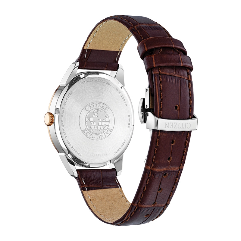 Reloj Citizen analogo, para Hombre, tablero redondo color azul, estilo index, pulso cuero color café, calendario