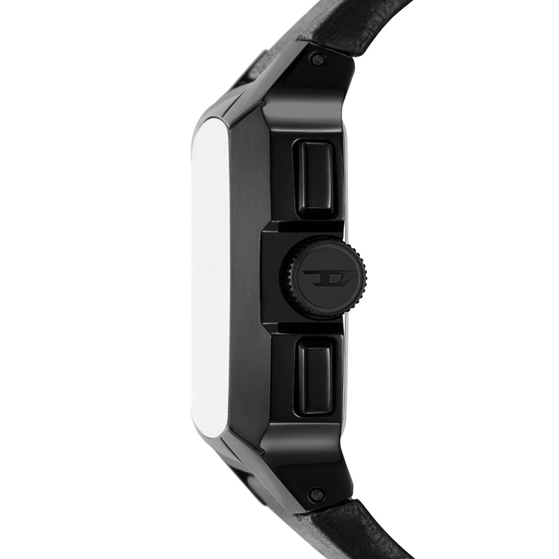 Reloj Diesel analogo, para Hombre, tablero cuadrado colores negro y dorado, estilo index + arabigo, pulso cuero color negro, calendario, cronografo