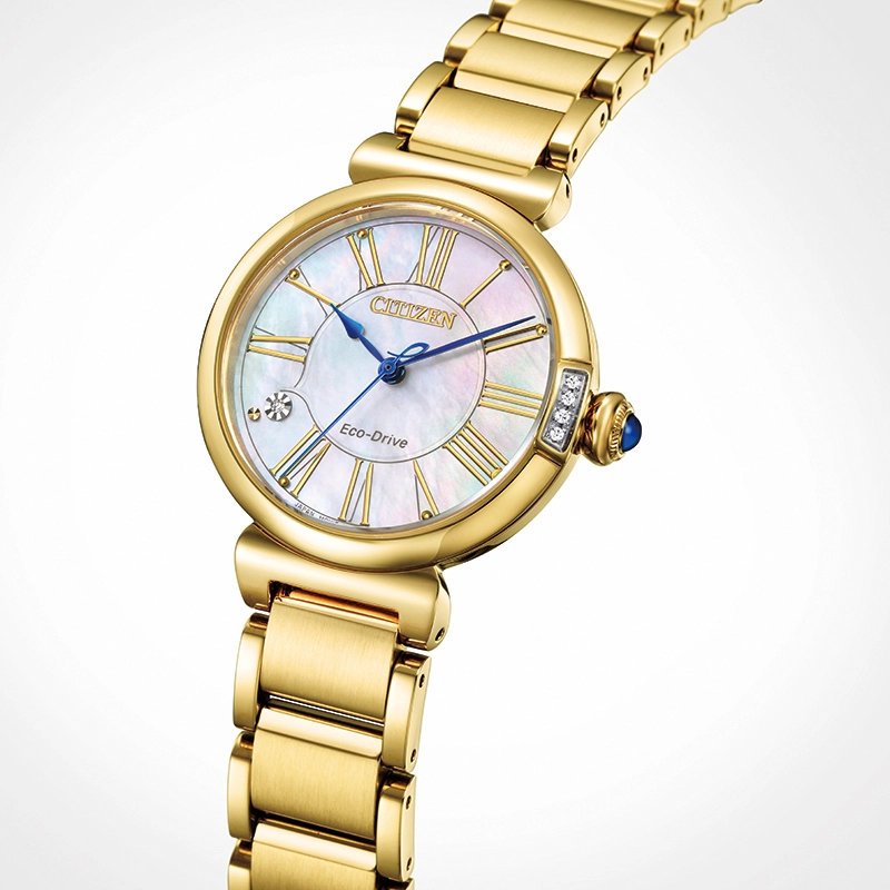 Reloj Citizen analogo, para Dama, tablero redondo colores azul y blanco, estilo romanos, pulso acero colores plateado y dorado