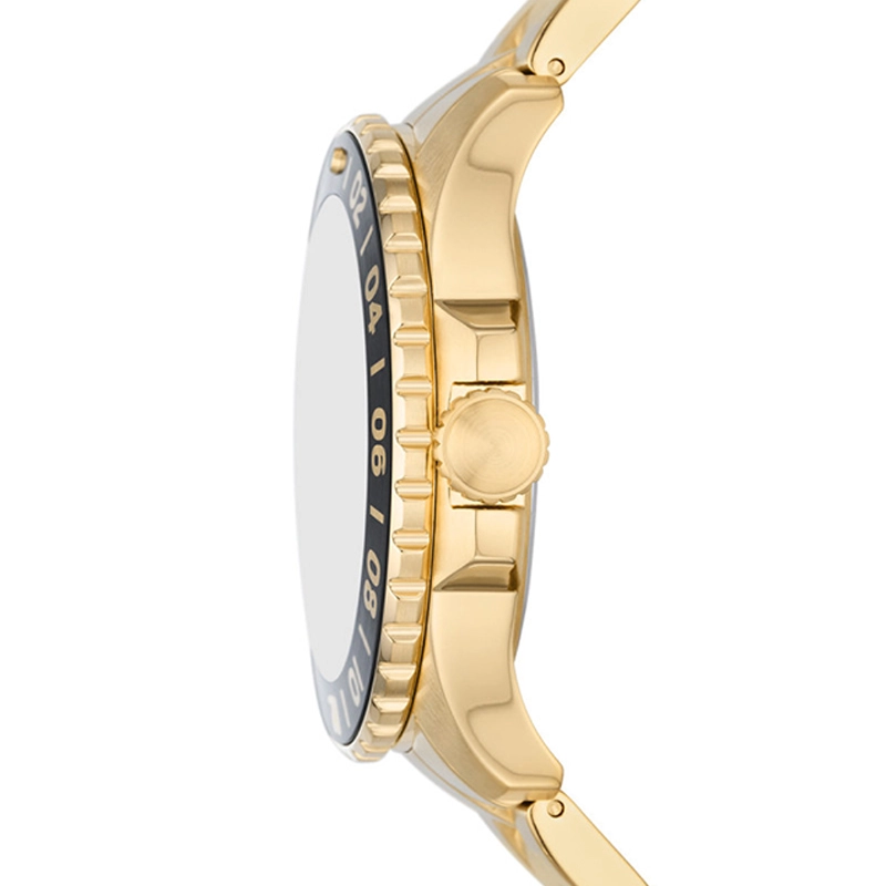 Reloj Fossil analogo, para Hombre, tablero redondo color negro, estilo index + puntos, pulso acero color dorado, calendario